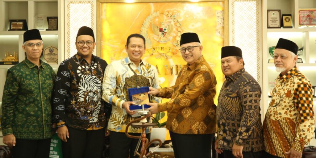 Ketua MPR RI Bambang Soesatyo menerima kunjungan Ketua Umum DPP LDII KH Chriswanto Santoso beserta jajarannya di Komples Widya Chandra -(Dok. Lines)