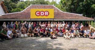 Foto Bersama usai Pengajian Sarimbit PC LDII Sewon dan Bantul