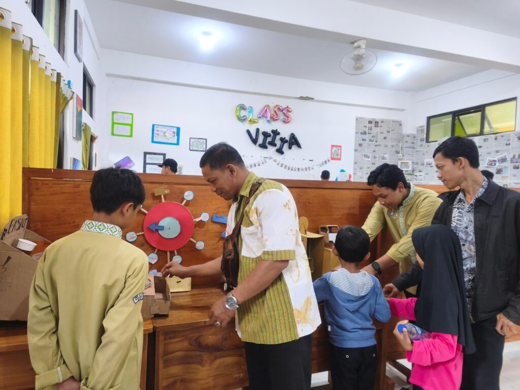 SMP Alkarima Boarding School
