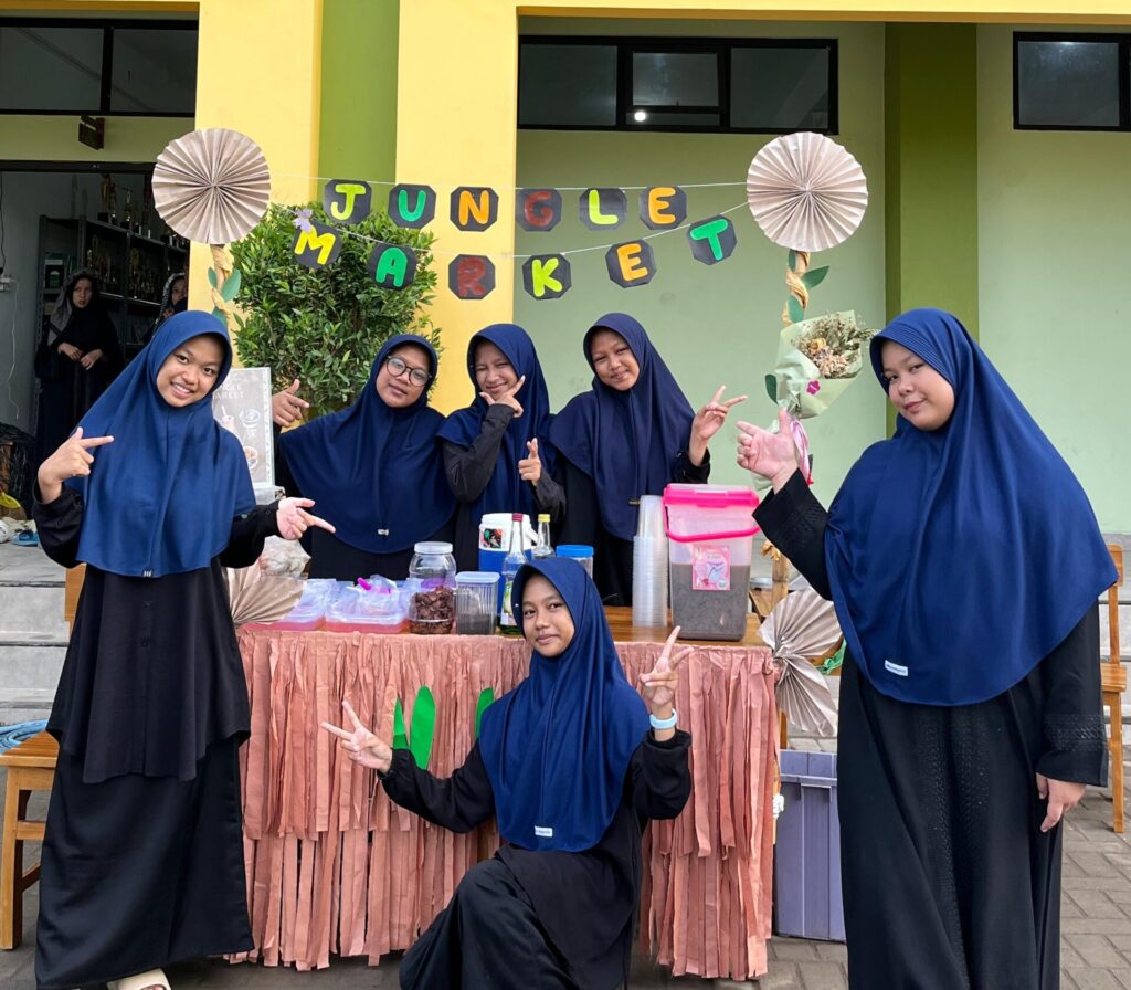 SMP Alkarima Boarding School
