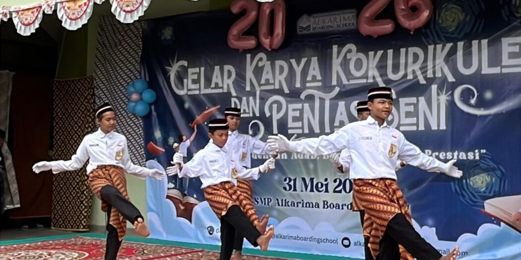 SMP Alkarima Boarding School