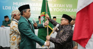 Ketua Umum DPP LDI Dody Taufiq Wijaya Mengukuhkan Atus Syahbudin Yang kembali Dipilih Sebagai Ketua DPW LDII DIY Periode 2026 - 2031