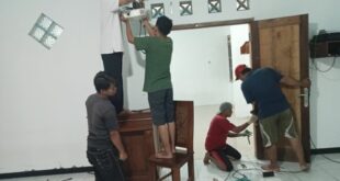 Kerja Bakti yang diselenggarakan oleh PAC LDII Sukoharjo ini tidak hanya Warga tetapi juga dari Generasi Muda