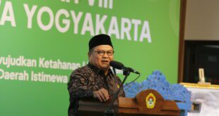 Ketua Umum DPP LDII, Dody Taufiq Wijaya menyampaikan arahan setelah pelaksanaan Pengukuhan pada Gelaran Muswil VIII LDII DIY