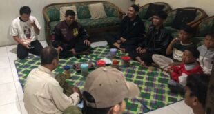 PAC LDII Sukoharjo Menunjukkan kepedulian dengan Menjenguk Jamaah yang Sakit