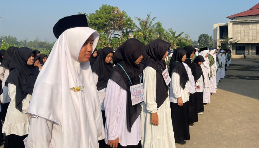 SMP Alkarima Boarding School