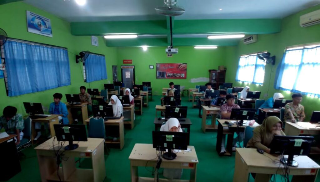 SMP Alkarima Boarding School