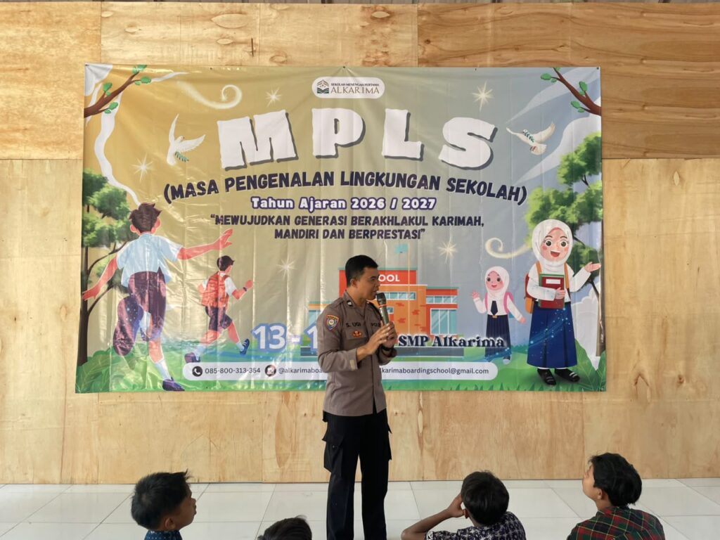 SMP Alkarima Boarding School