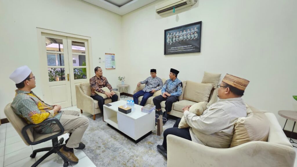 Suasana silaturrahim LDII dengan PP Muhammadiyah di Gedoeng Moehammadiyah, Yogyakarta. Foto: LINES