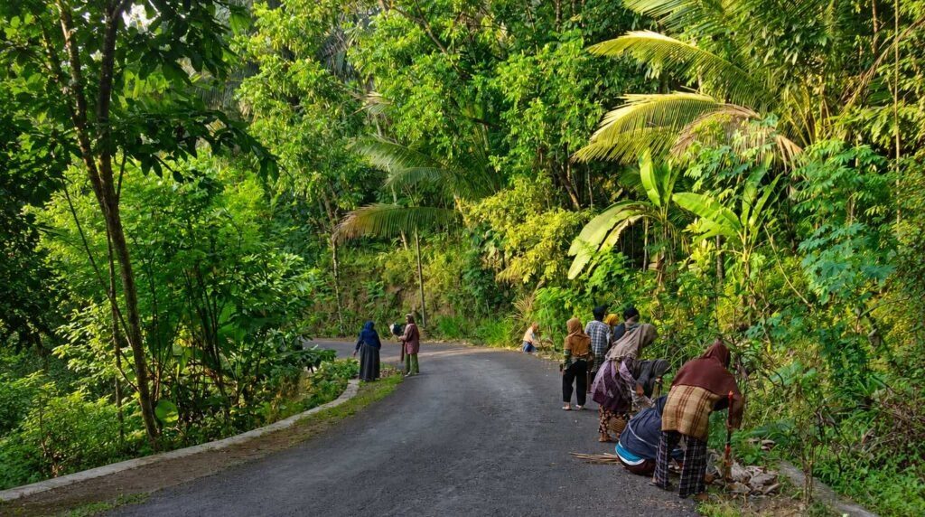 Potret Hangat Gotong Royong Warga Padukuhan Kembang Jelang Muswil VIII LDII DIY