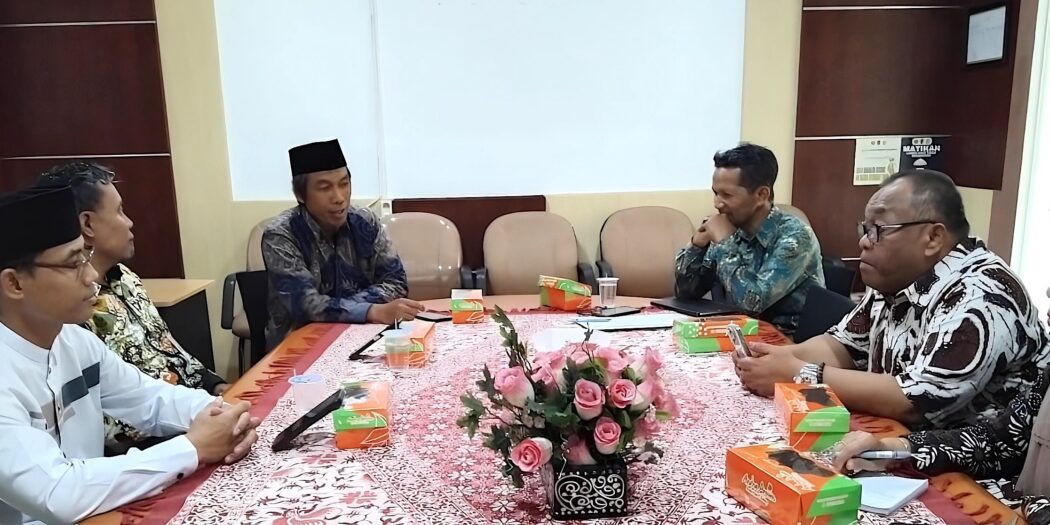 DPW LDII Daerah Istimewa Yogyakarta melakukan audiensi dengan Biro Kesejahteraan Rakyat (Kesra) Sekretariat Daerah (Setda) DIY di Kompleks Kepatihan, Danurejan, Kota Yogyakarta, Rabu (7/10). Foto Lines