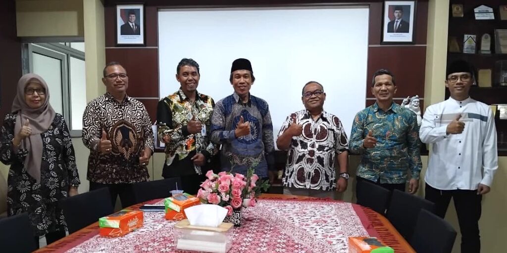 Foto bersama usai Audiensi DPW LDII DIY dengan Biro Kesra Setda DIY di Kompleks Kepatihan, Danurejan, Kota Yogyakarta, Rabu (7/10)