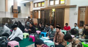 Para dai dan daiyah DPD LDII Kota Yogyakarta mengikuti Pembekalan Dai secara daring di Masjid Asyifa, Miliran, Umbulharjo